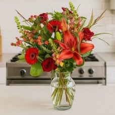 Bouquet "Mixed red flowers" (Small)