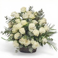 Funeral composition in a basket