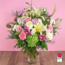 Beretania's Luminous Bouquet (Lily Color May Vary)