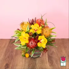 Beretania's Amber Tropical Bouquet (Seasonal Varieties Vary)