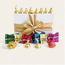 Fudge and Kisses (Free delivery)