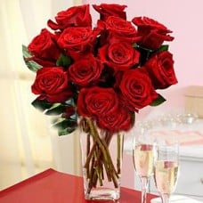 12 kisses