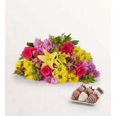 Fields Of Europe for Mom with Strawberries (Bouquet Only & 6ct Mothers Day Drizzled Strawberries)
