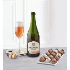 Gourmet Drizzled Strawberries and Wine (Gourmet Drizzled Strawberries and Ross Lane Red Blend)
