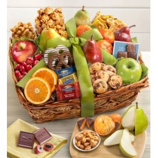 Distinctive Fruit Basket & Sweets Gift (Distinctive Fruit Basket & Sweets Gift)