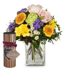 Flower bouquet «Happy Moments» with Gottlieber cocoa almonds and hanging gift tag «Happy Birthday» (Minimum)