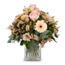 Delicate Seasonal Bouquet (Standard)
