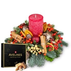 Candle arrangement "Festive & Glamorous" with Avelines pralines from Maestrani (Minimum)