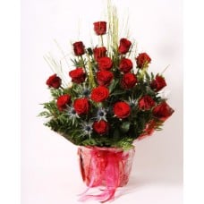 Arrangements of red roses (Small)