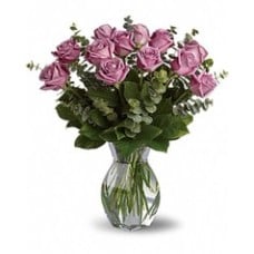 Bouquet of 15 pink roses with eucalyptus