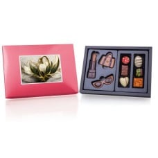 Chocolate beauty set and pralines