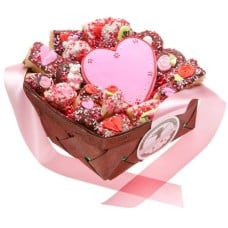 18 Pc Romantic Basket