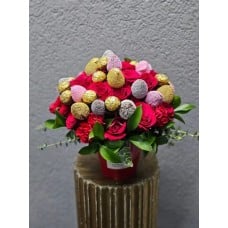 Chocolate Covered Strawberry Bouquet