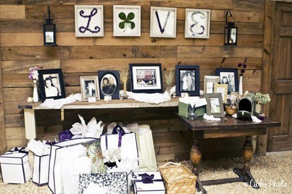 Family gifts table ideas