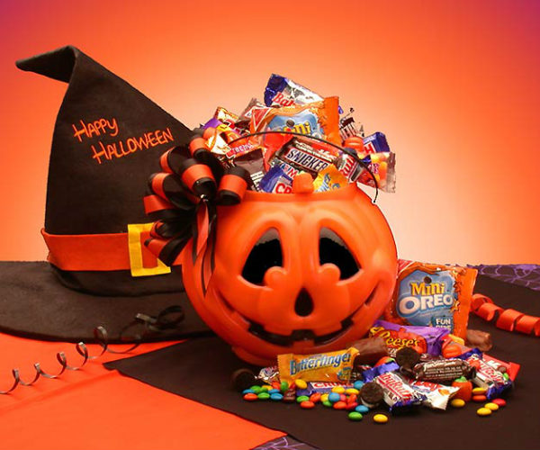 Halloween Holiday Gift Hampers - An Outstanding Gift