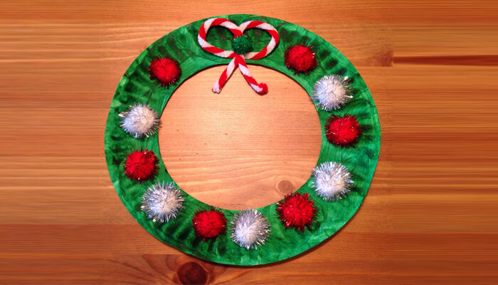 Paper Plate Wreath