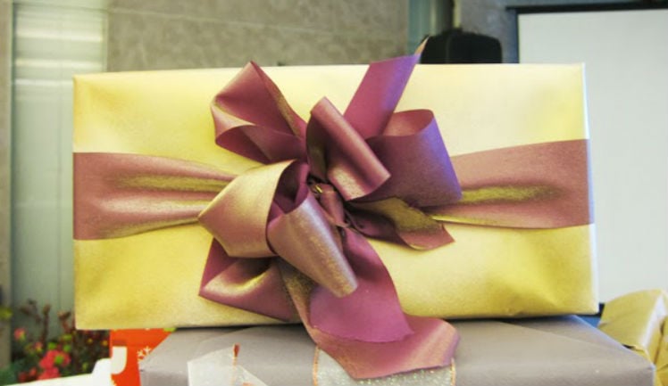 Shiny Ribbon Wrapping