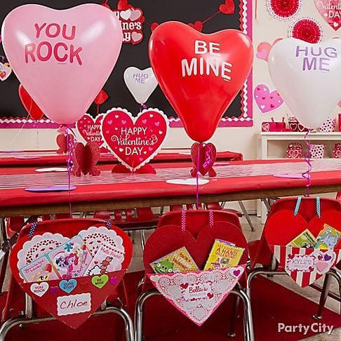 Décor Table of Your Date with Balloons
