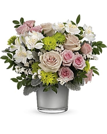 Silver Splendor Bouquet (Standard)