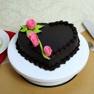 2 Kg Heart Shape Chocolate Cake (As Shown)