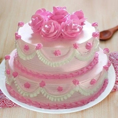 2 Tier Strawberry Cake 3 Kgs (As Shown)
