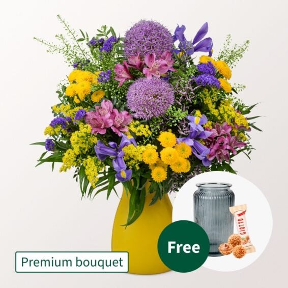 Premium Bouquet Fruhlingsgedicht with Premium Vase & 3 Ferrero Giotto