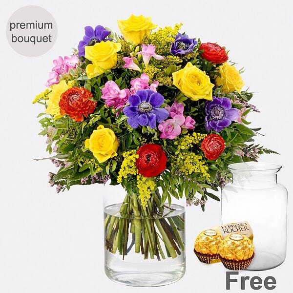 Premium Bouquet Flower Magic with premium vase & 2 Ferrero Rocher