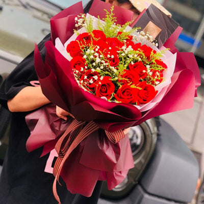 Happy Roses (11 roses)