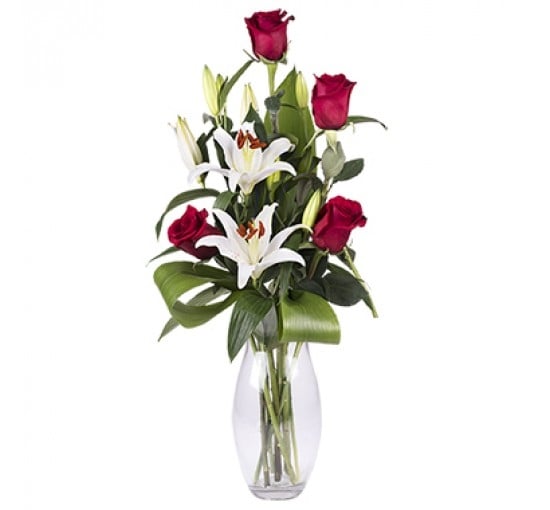 Red Fiesta Rose Bouquet (Basic)