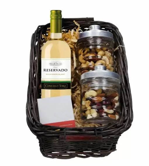 White Wine Basket 375ml and Nuts