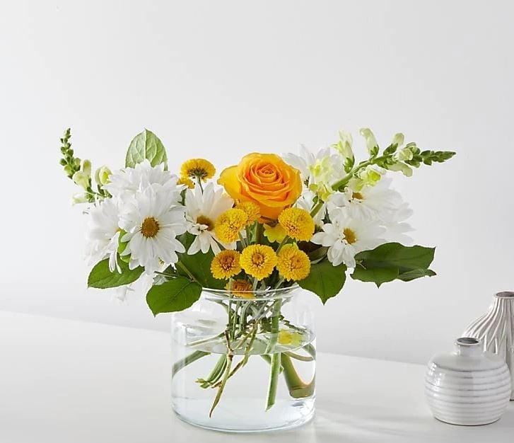 Sun Salutation Bouquet (STANDARD)