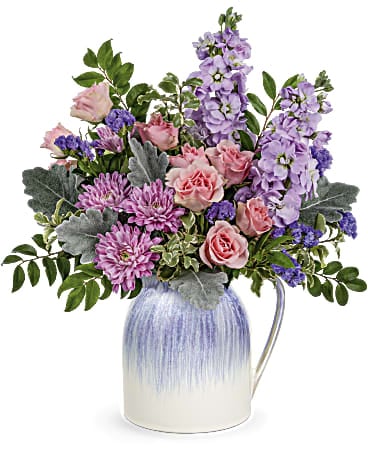 Giftblooms Pour on the Pretty Bouquet (Standard)