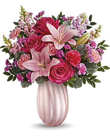 Rosy Swirls Bouquet (Standard)