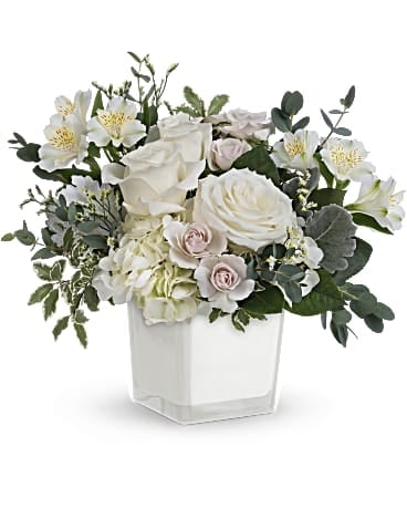 Giftblooms Peaceful Clouds Bouquet (Standard)