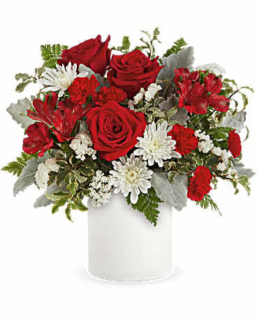 Giftblooms Lush Love Bouquet (Standard)