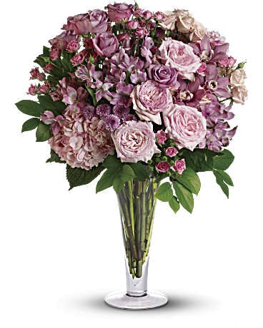 A La Mode Bouquet with Long Stemmed Roses (Standard)