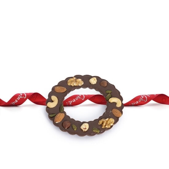 wreath nuts
