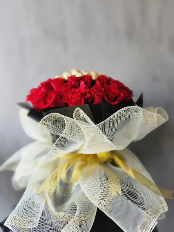 Luxury Ferrero & Red Rose Bouquet