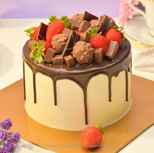 CHOCO BERRY DRIP CHOCOLATE CAKE 1.2KG (2.6LBS)