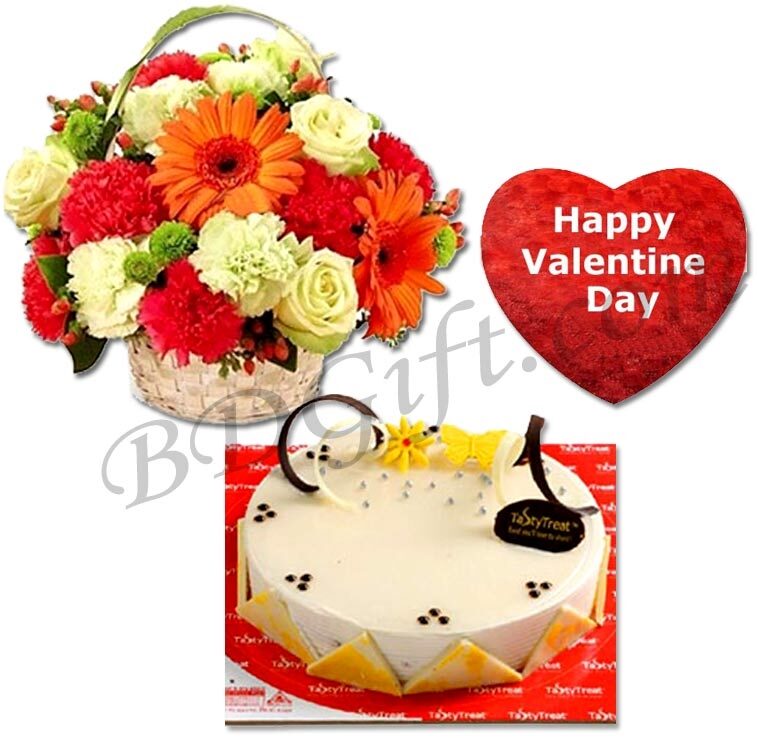 Cake & Mixed Flowers W/ Pillow