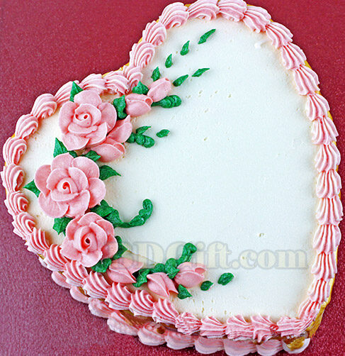 3.3 Pounds Vanilla Heart Cake