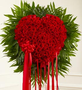 (10) Heart Shaped Roses W/125 Roses