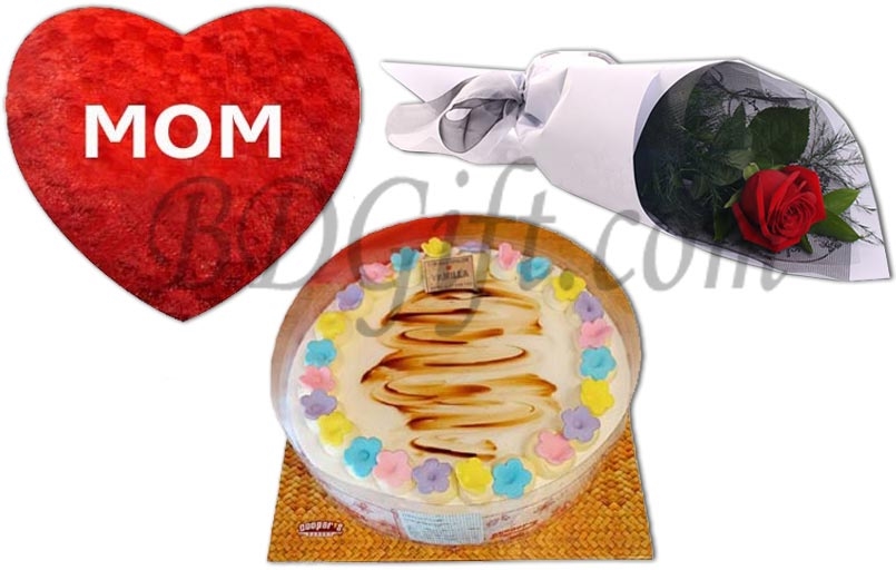 (000001) Cake with heart shape pillow and red rose