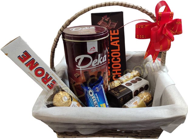 (32) Chocolate basket