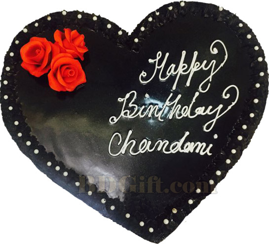 (01) 2.2 Pounds Chocolate Heart Cake