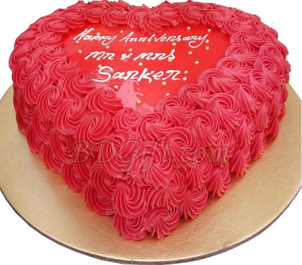 2.2 Pounds Heart shape vanilla Cake