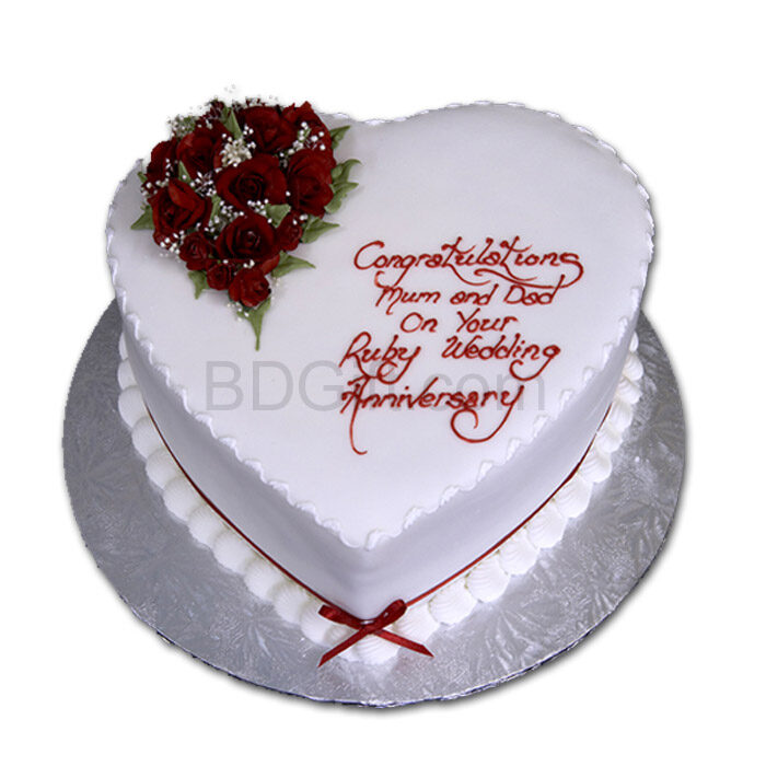 4.4 Pounds Vanilla Heart Cake