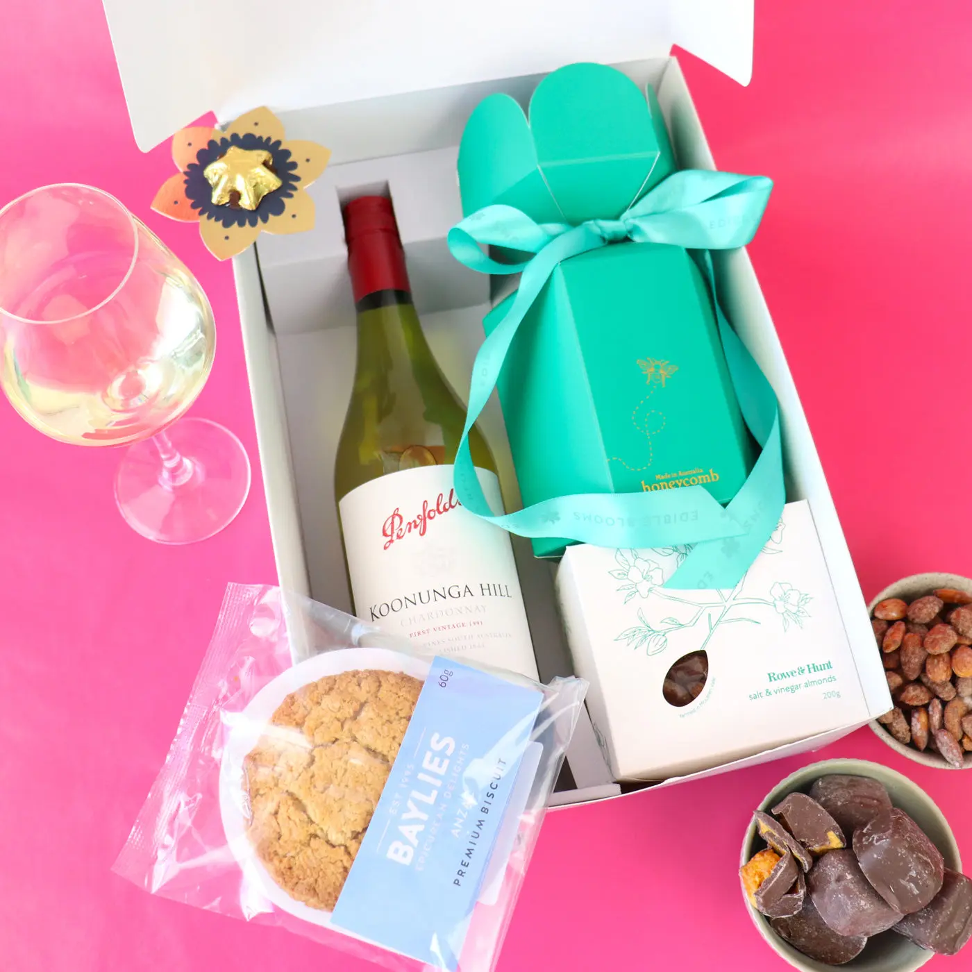 White Wine Hamper - Medium