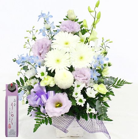 Offering Arrangement (Omakase Standard) + Incense stick "Riraku"