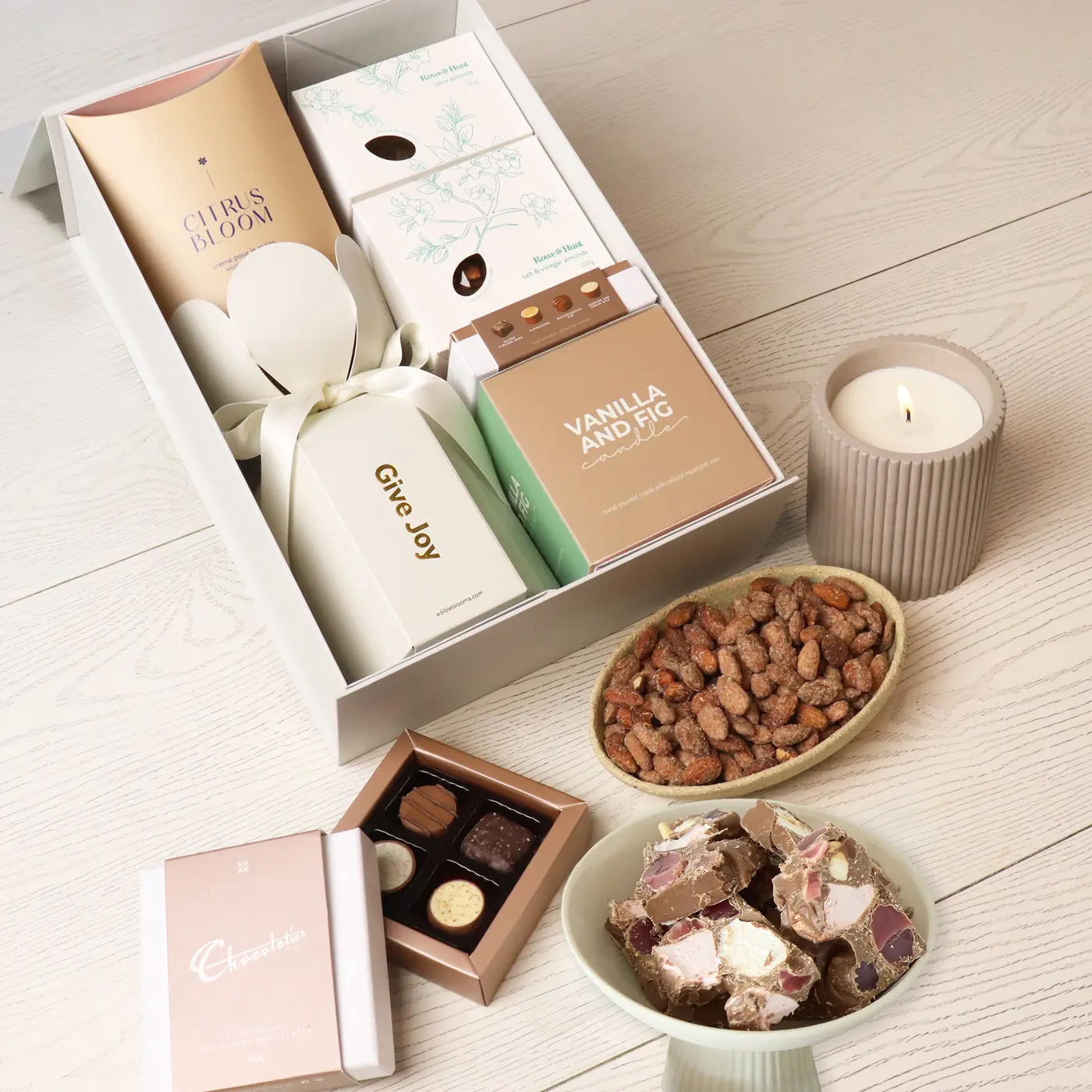 Luxury Gourmet Treats & Pamper Gift Hamper